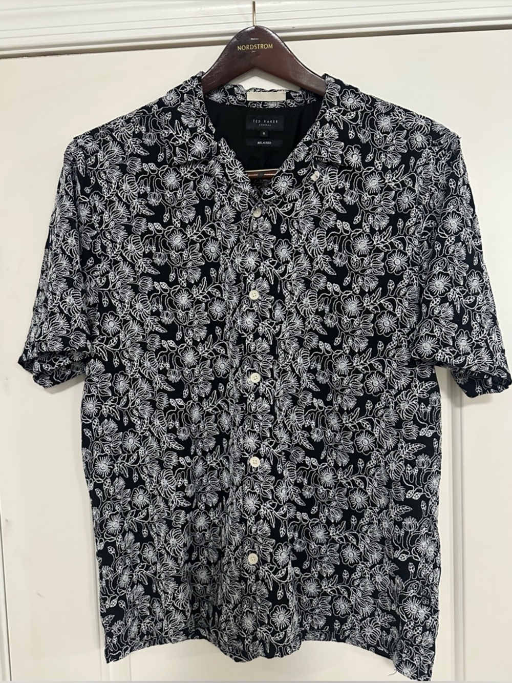 Ted Baker London Men's Relaxed Fit Black White Floral Short Sleeve Shirt
